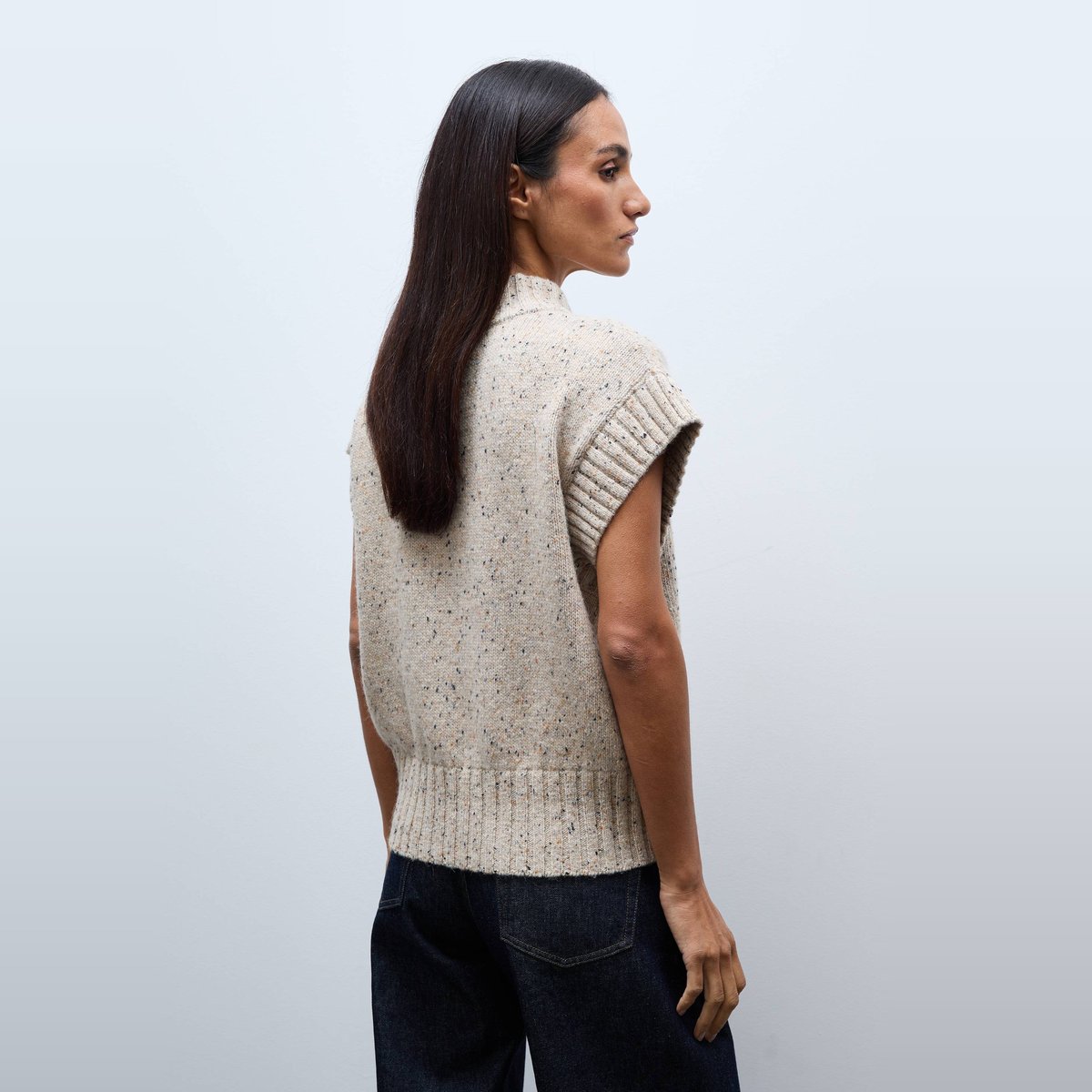 Pull sans manche col V contenant de la laine merinos etoffe, MONOPRIX