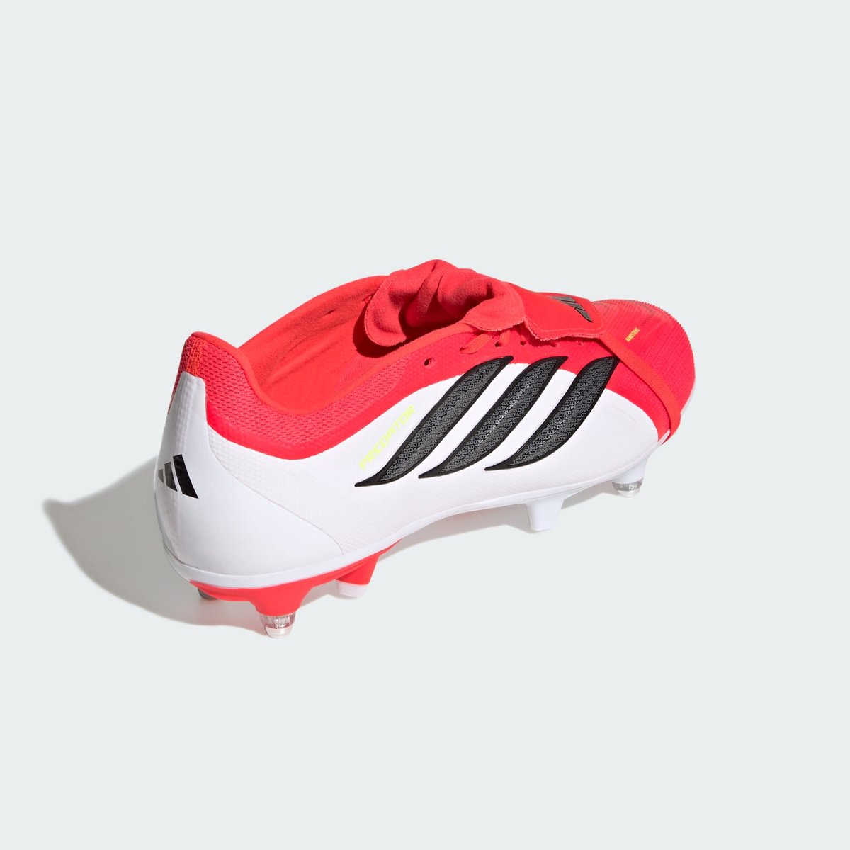Chaussure De Football Languette Rabattue Predator League Terrain Gras Chaussure De Football Languette Rabattue Predator League Terrain Gras lucid red / core black / cloud white, adidas Performance