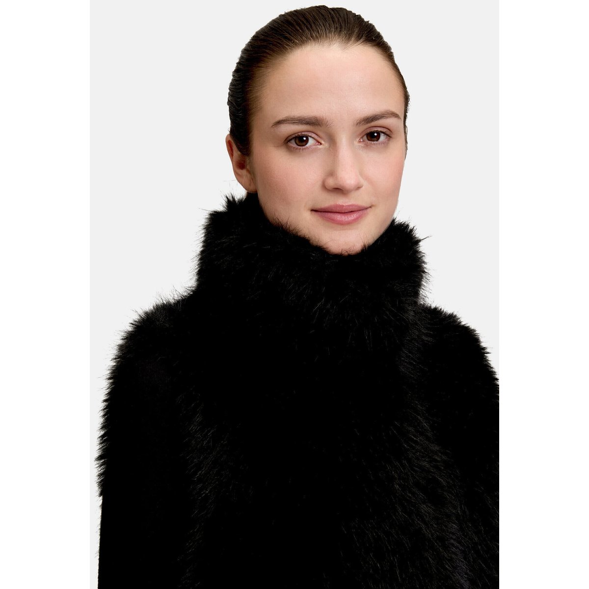 Veste sans manches en peluche à col noir, AMBER & JUNE