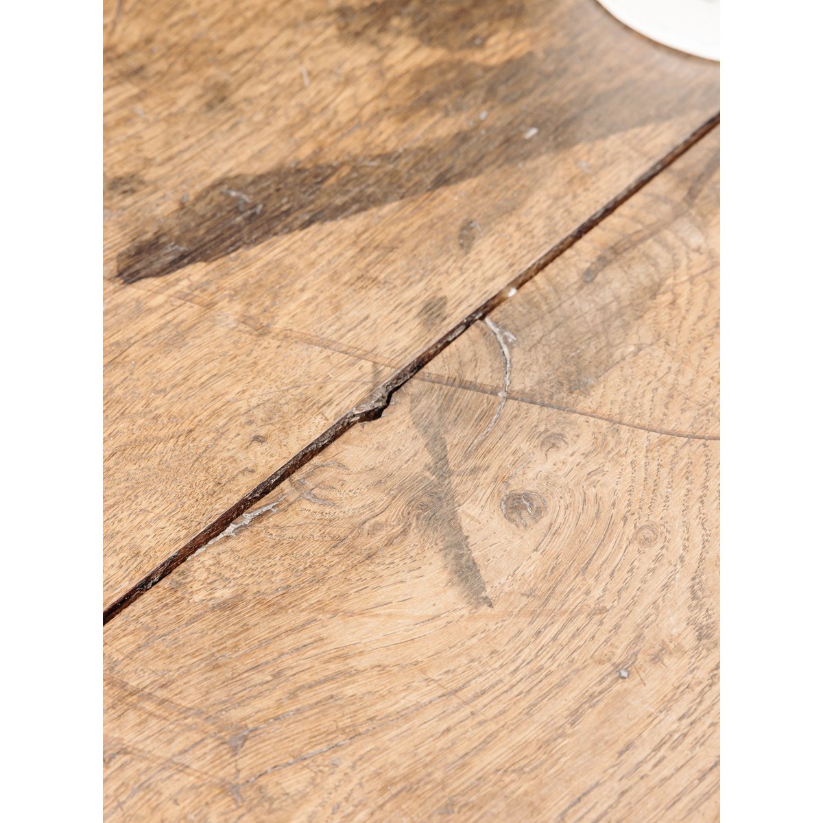 Buffet rustique massif Gilbert N°1696 - Bon état bois foncé, DEBONGOUT