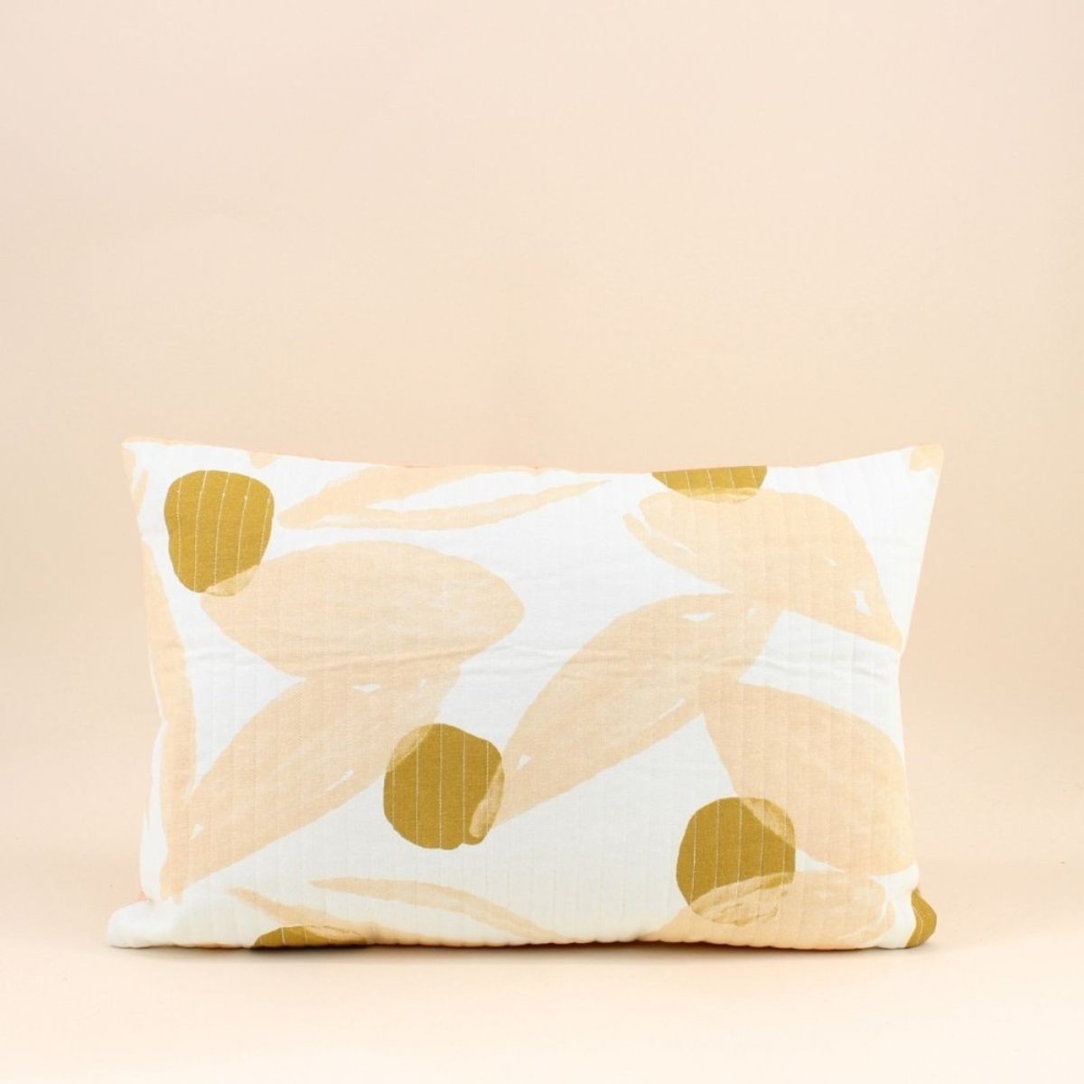 Coussin matelassé motifs feuillage 40x60cm jaune, ORNAMI