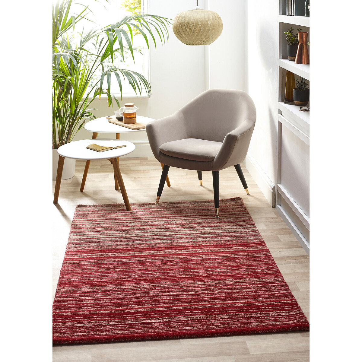Ombre Stripe Patterned Rug in 100% Wool red, SO'HOME