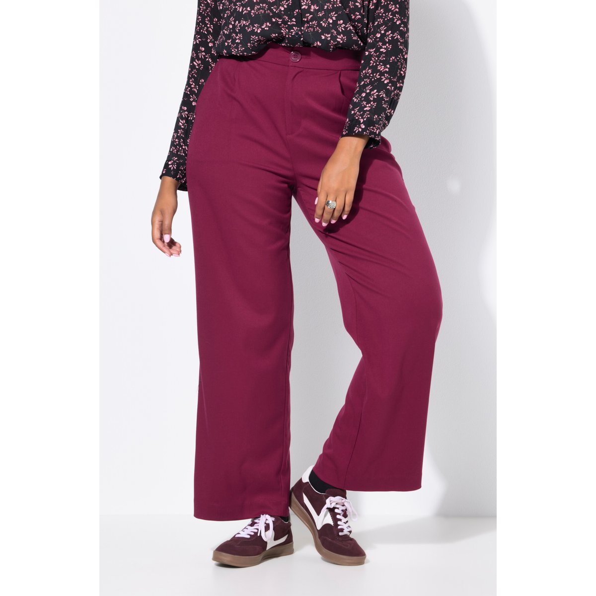 Pantalon taille haute à jambes larges et rouge vin, STUDIO UNTOLD