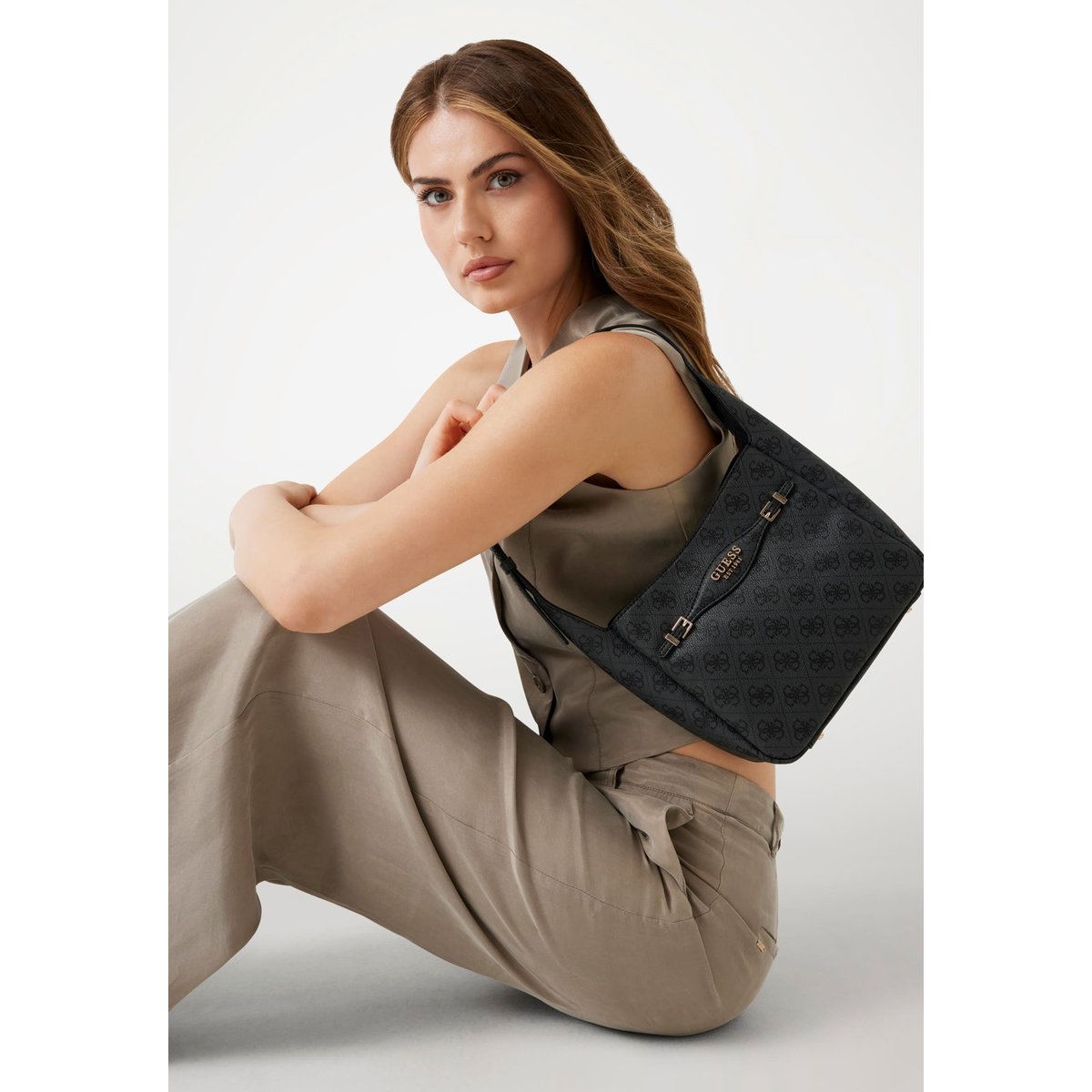 Mini Sac Hobo Katya Logo 4G noir, GUESS