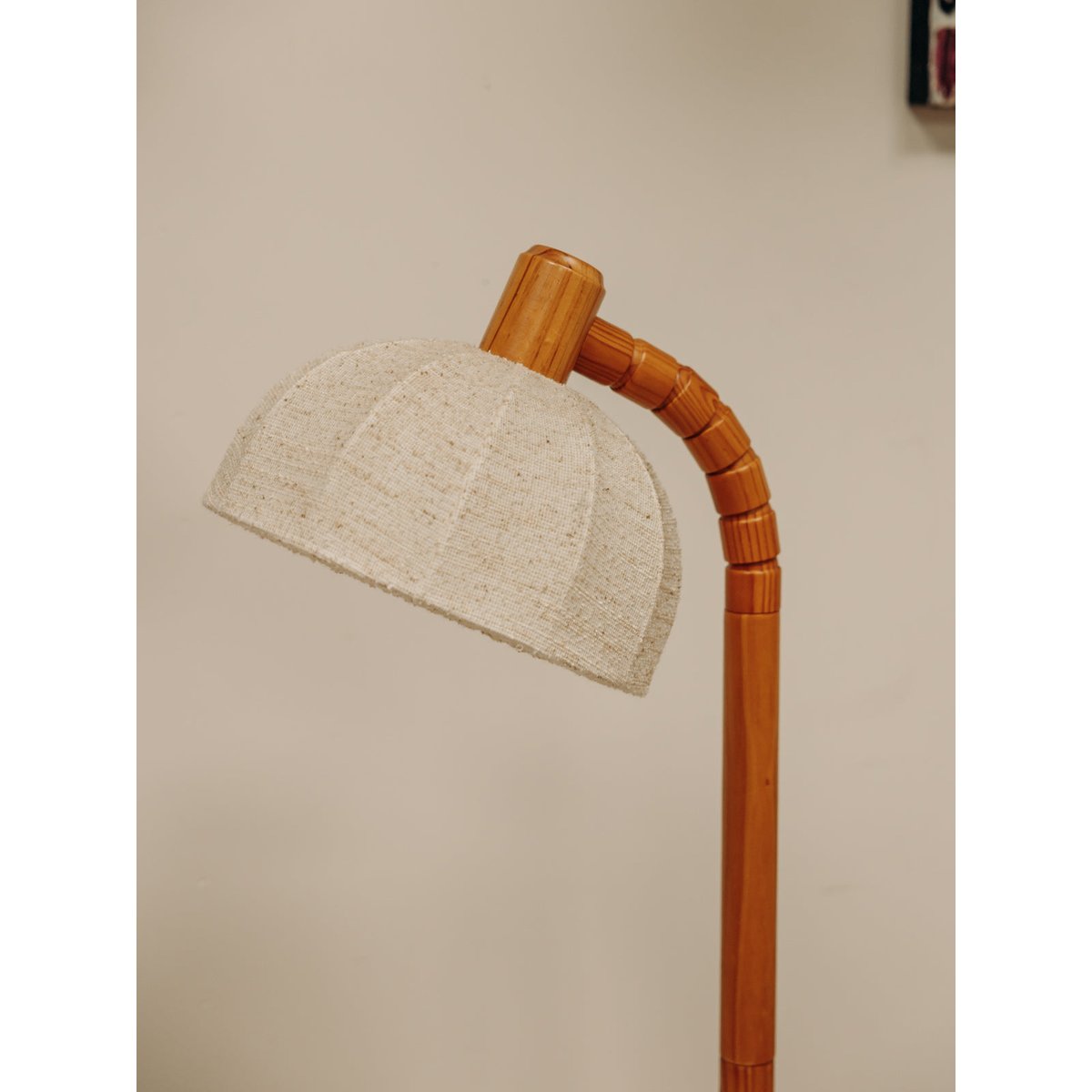 Lampadaire en bois et toile Julien N°377 - Bon état bois clair, DEBONGOUT
