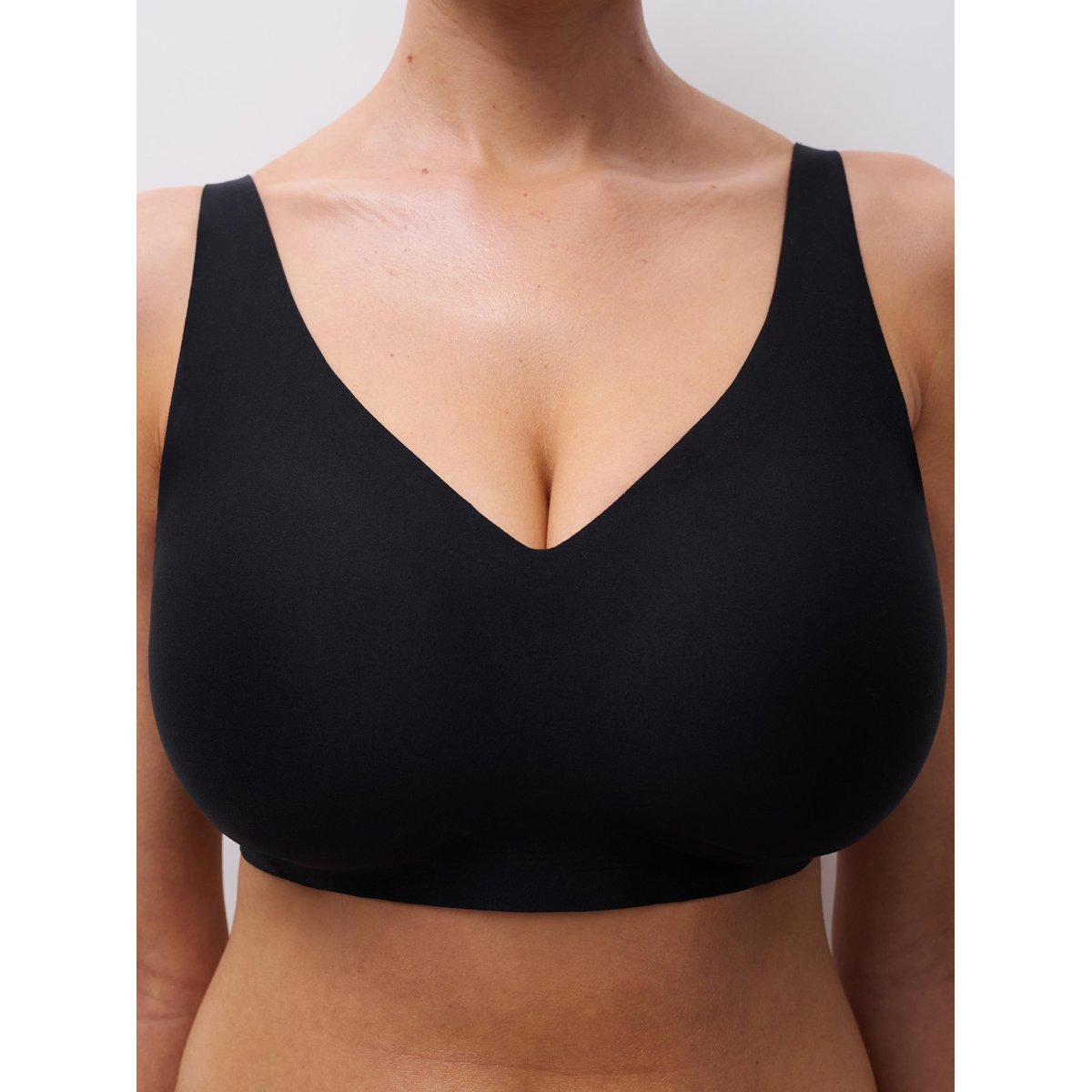 Soutien-gorge sans armature plongeant SOFTSTRETCH POWER noir, CHANTELLE