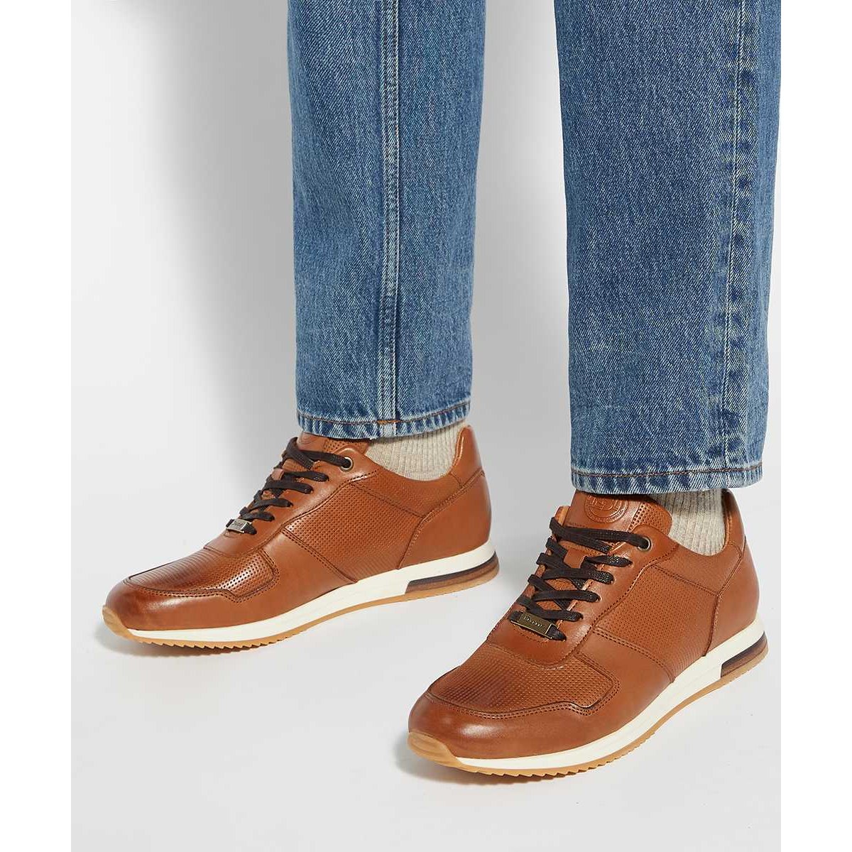 Baskets à lacets en daim coupe large - TRILOGY Wide Fit tan-leather, DUNE LONDON