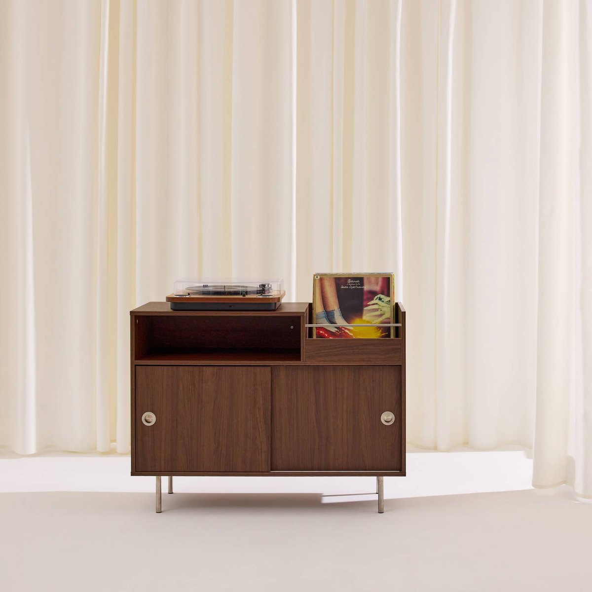 Meuble vinyle vintage décor bois et acier inoxydable 100cm SHELBY noyer, SWEEEK