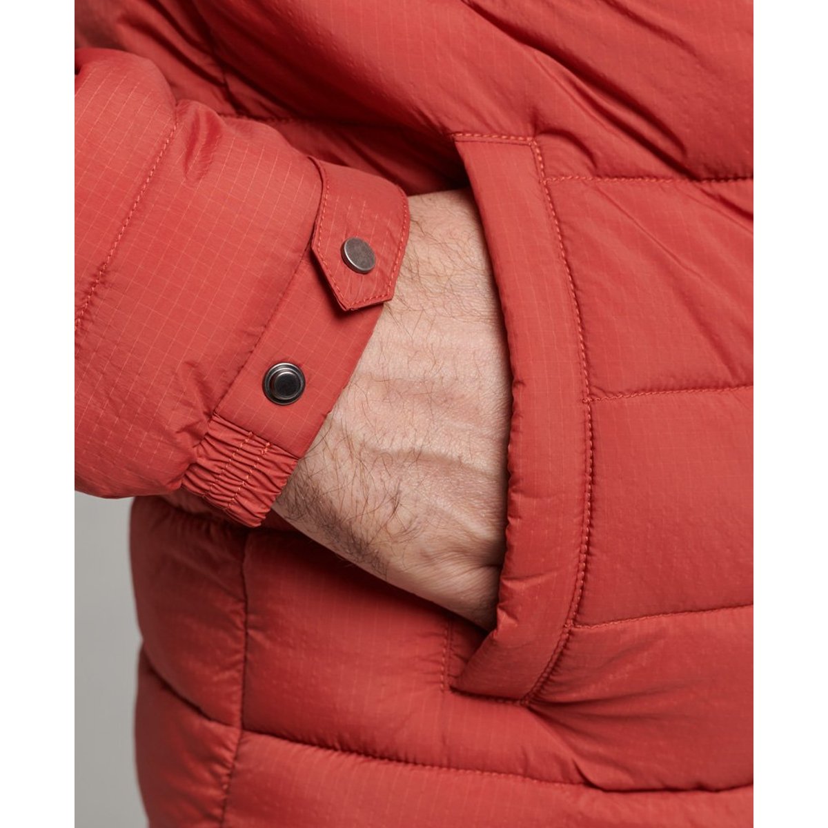 Doudoune courte légère rouge marron, SUPERDRY