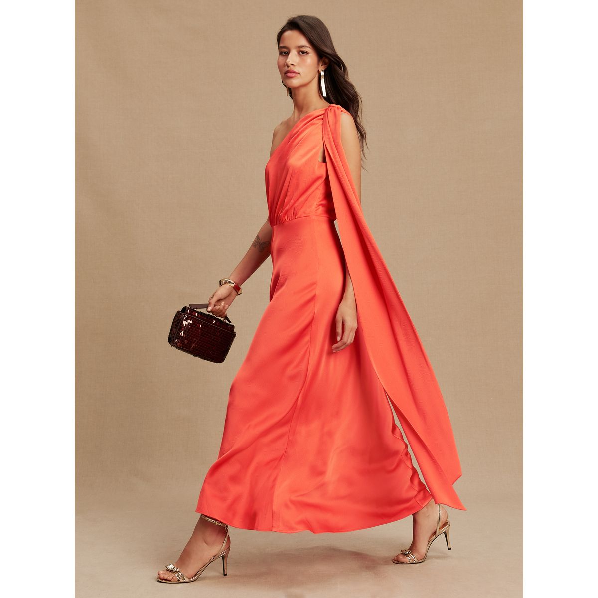 Robe mi-longue style foulard en satin rose corail, NEXT