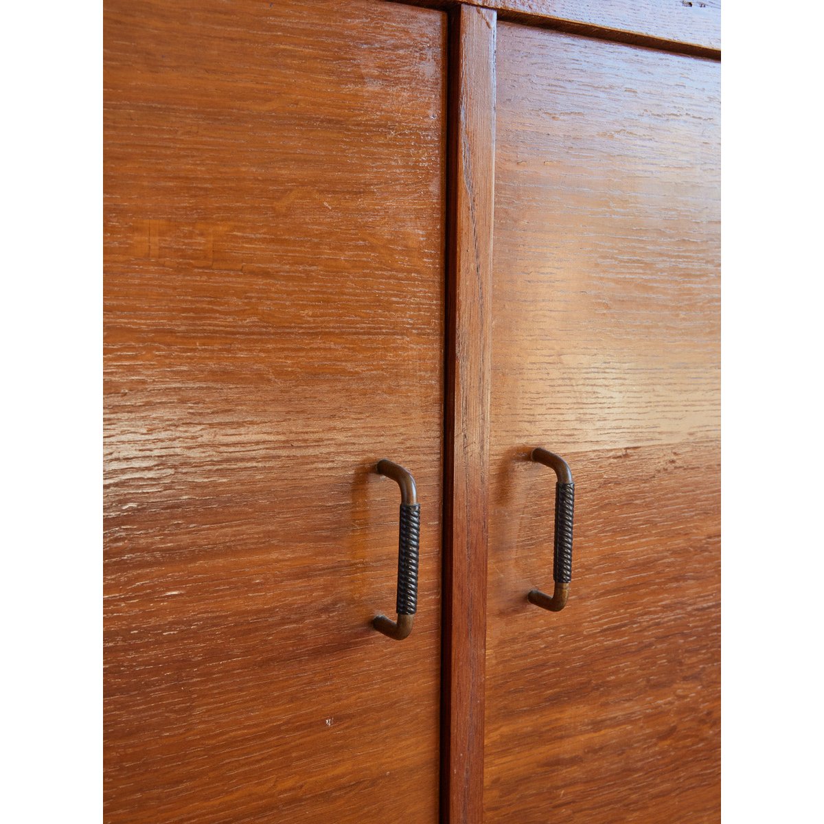 Vitrine scandinave en bois Victoria N°1253 - Bon état bois clair, DEBONGOUT