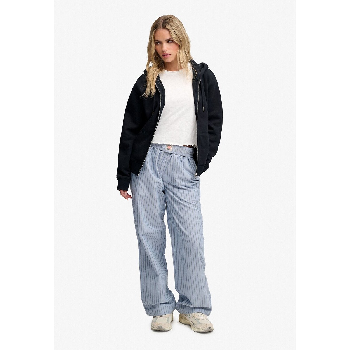Kapuzen-Sweatjacke mit Reissverschluss und gesticktem Signature-Logo marine, SUPERDRY