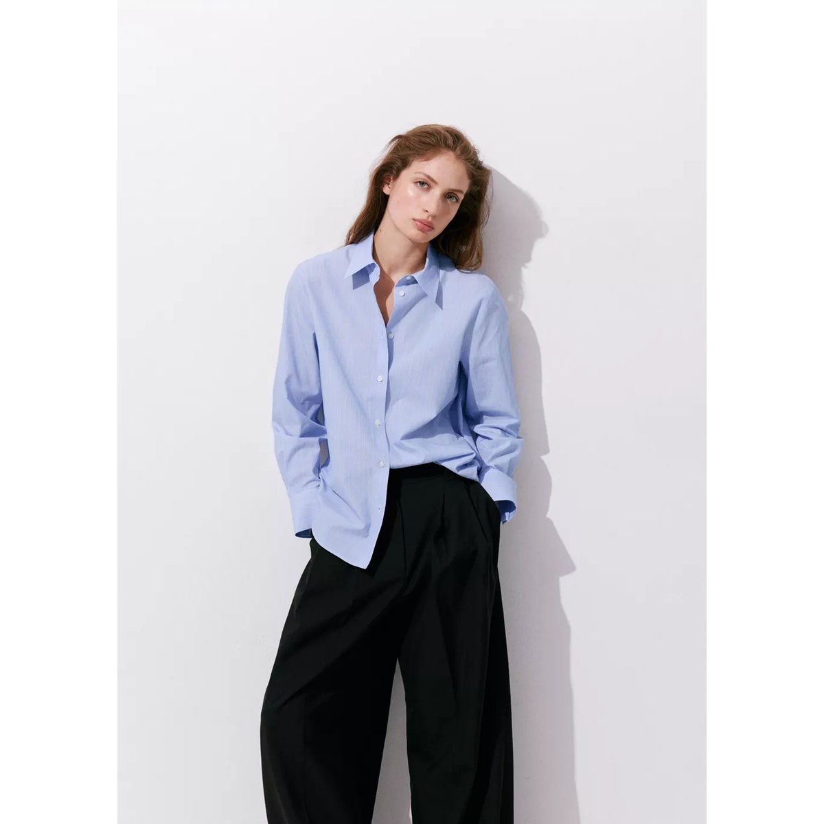 Chemise à rayures en coton et lyocell bleu ciel, MANGO