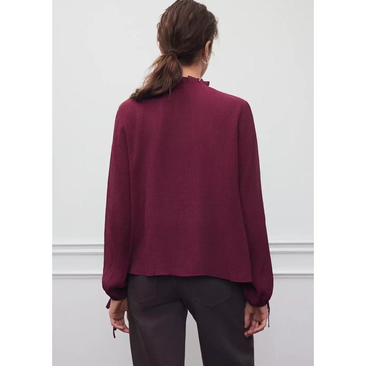 Chemise en mousseline texturée à volants mûre, MANGO TEEN