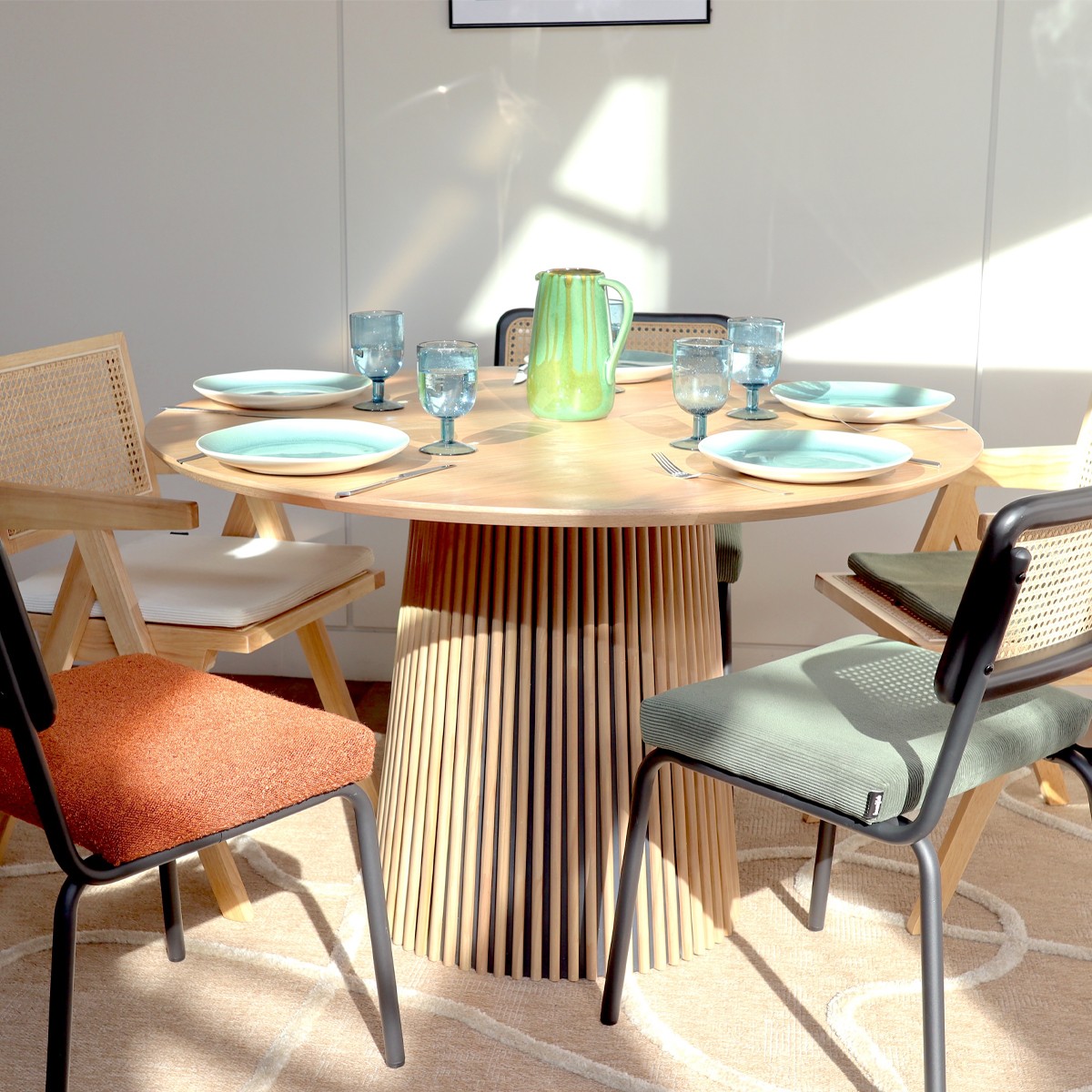 Table à manger ronde en bois 4 personnes - ADA bois, HOMIFAB