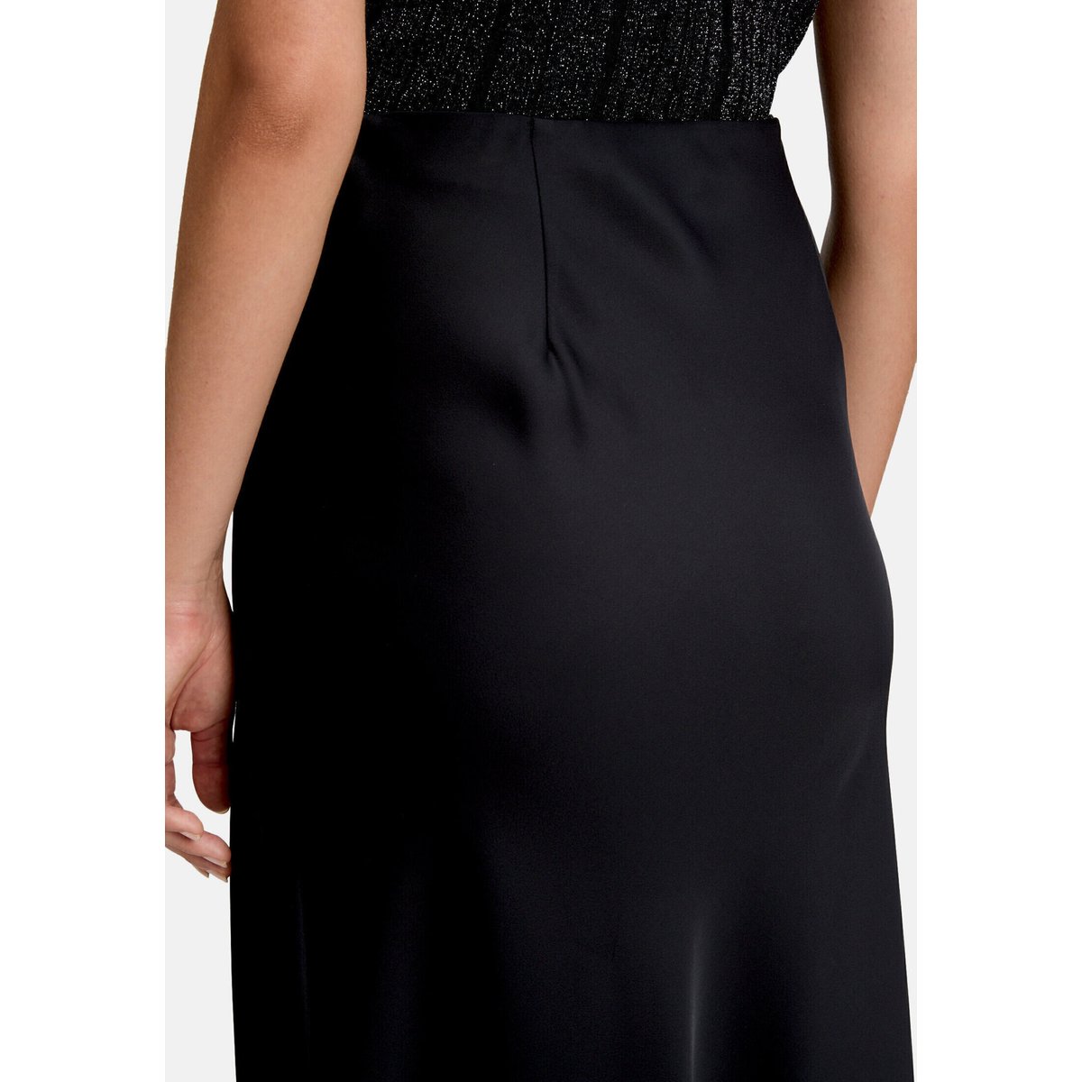 Jupe en satin à taille élastique noir, BETTY & CO