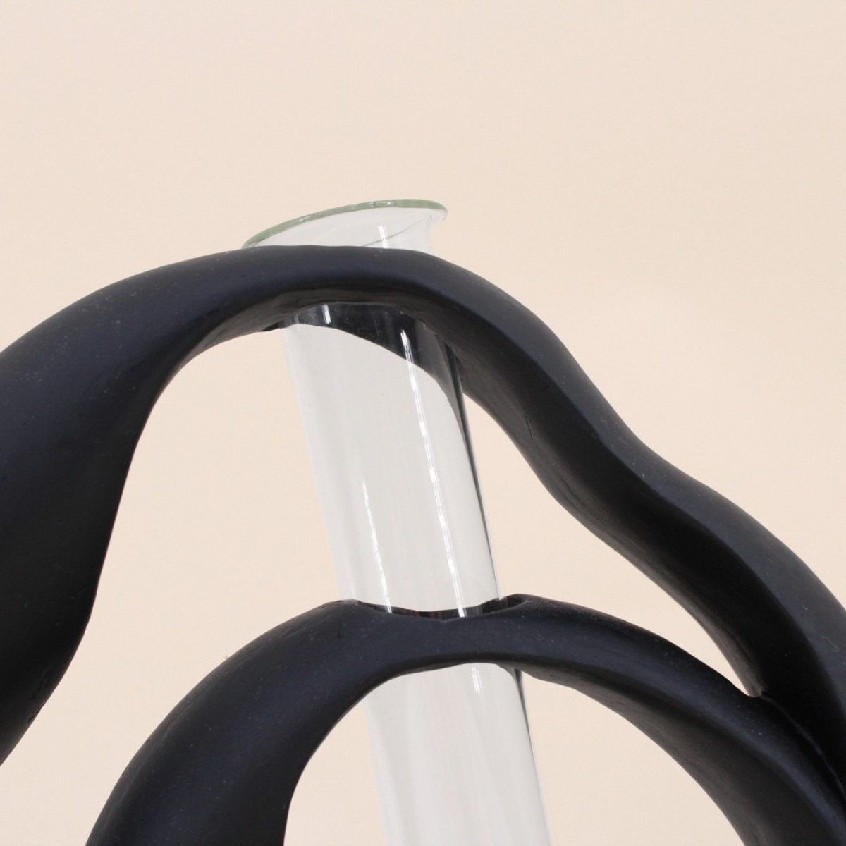 Vase soliflore structure en résine, H22cm noir, ORNAMI