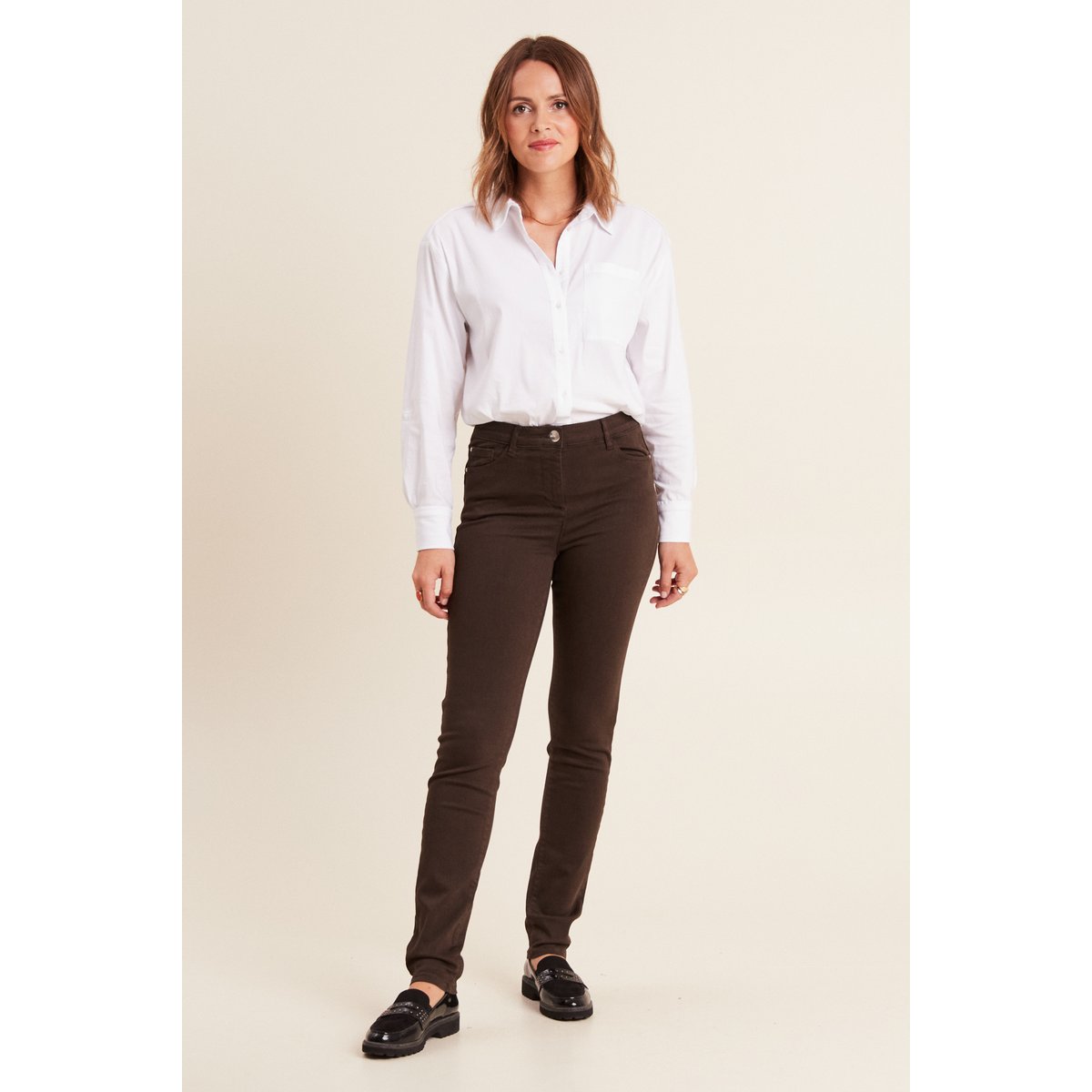 Jean magique ajusté taille standard marron foncé, BREAL