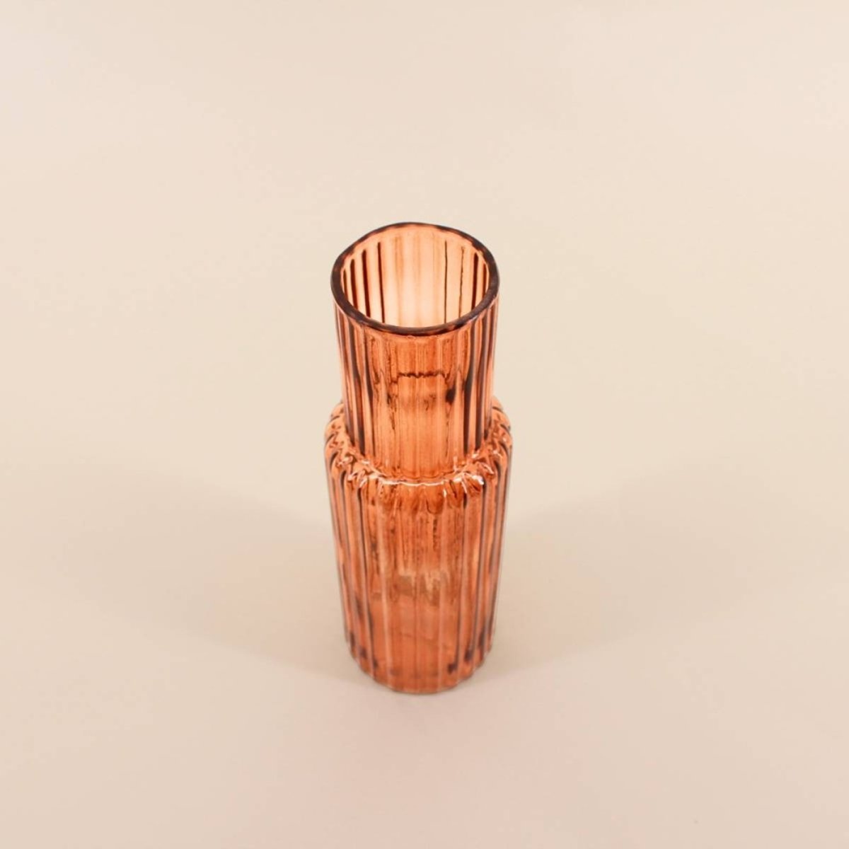 Vase en verre strié, H25cm marron, ORNAMI