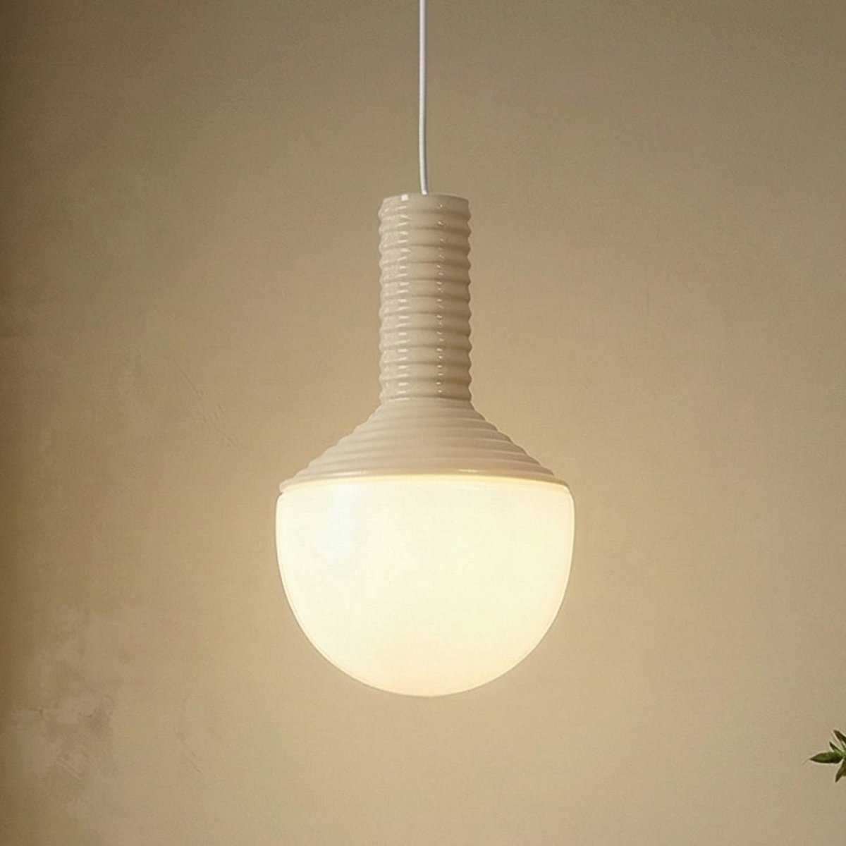 Suspension en céramique design, Florine beige, opale, LUCANDE