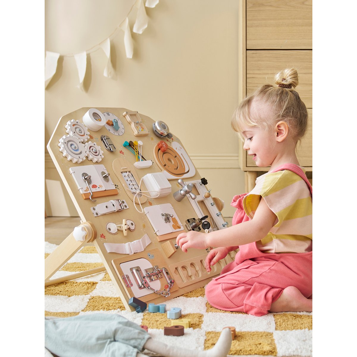 Planche d'apprentissage multi activités en bois FSC® bois, VERTBAUDET