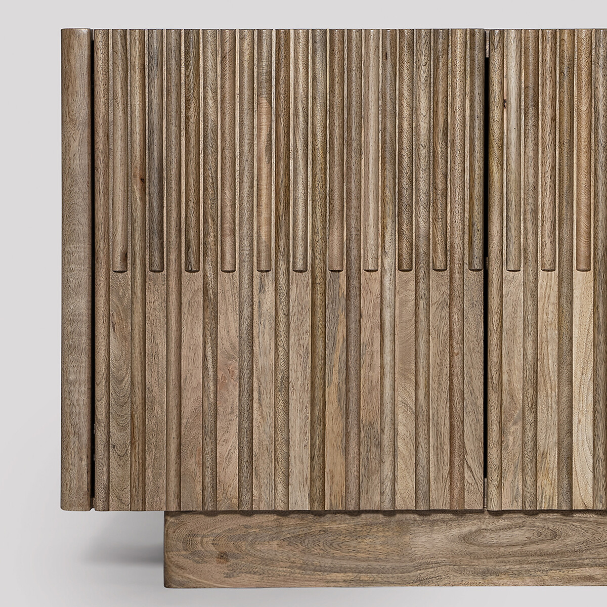 Hampstead Mango Wood 3 Door Sideboard light wood, SWOON