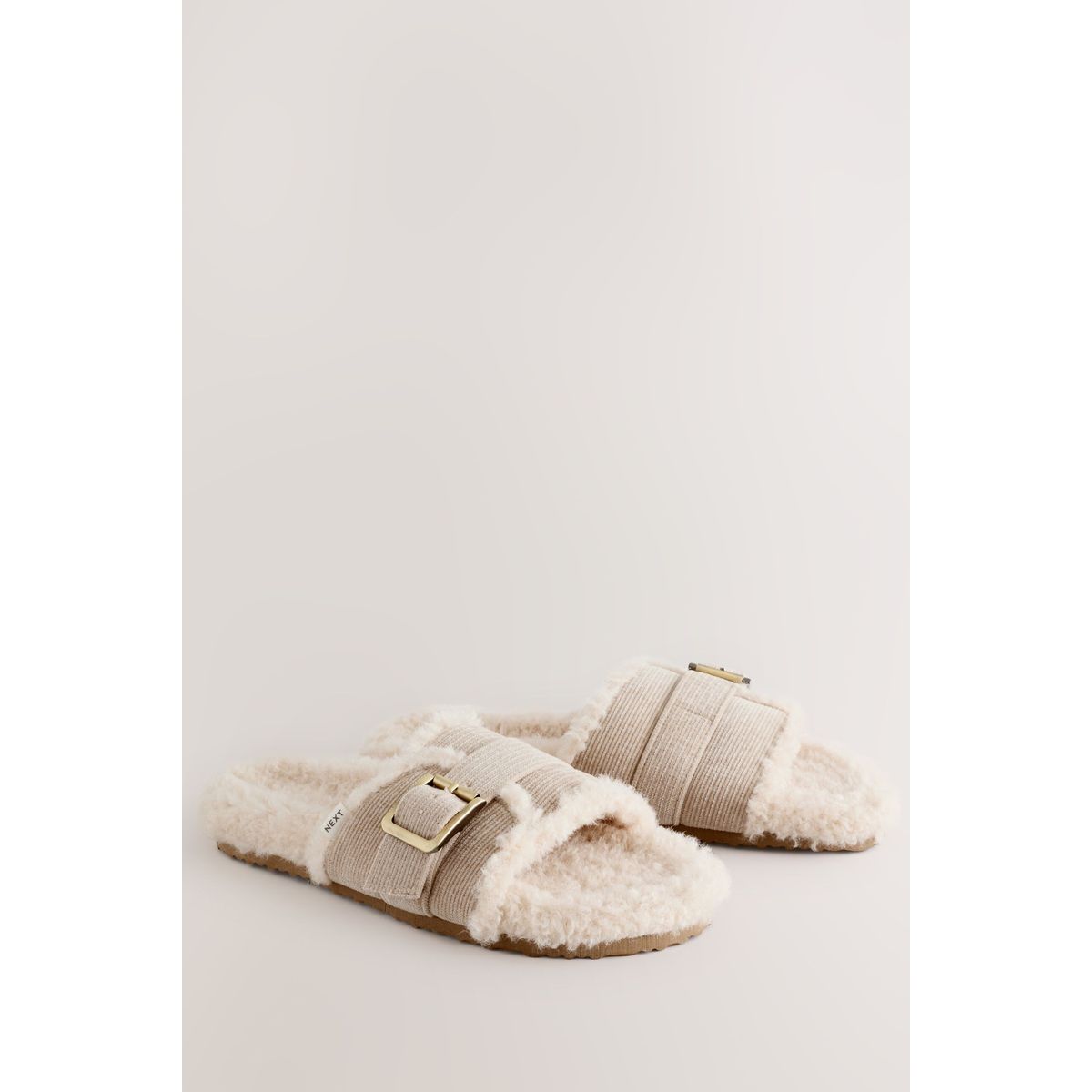 Chaussons sandales en peau lainée naturel, NEXT