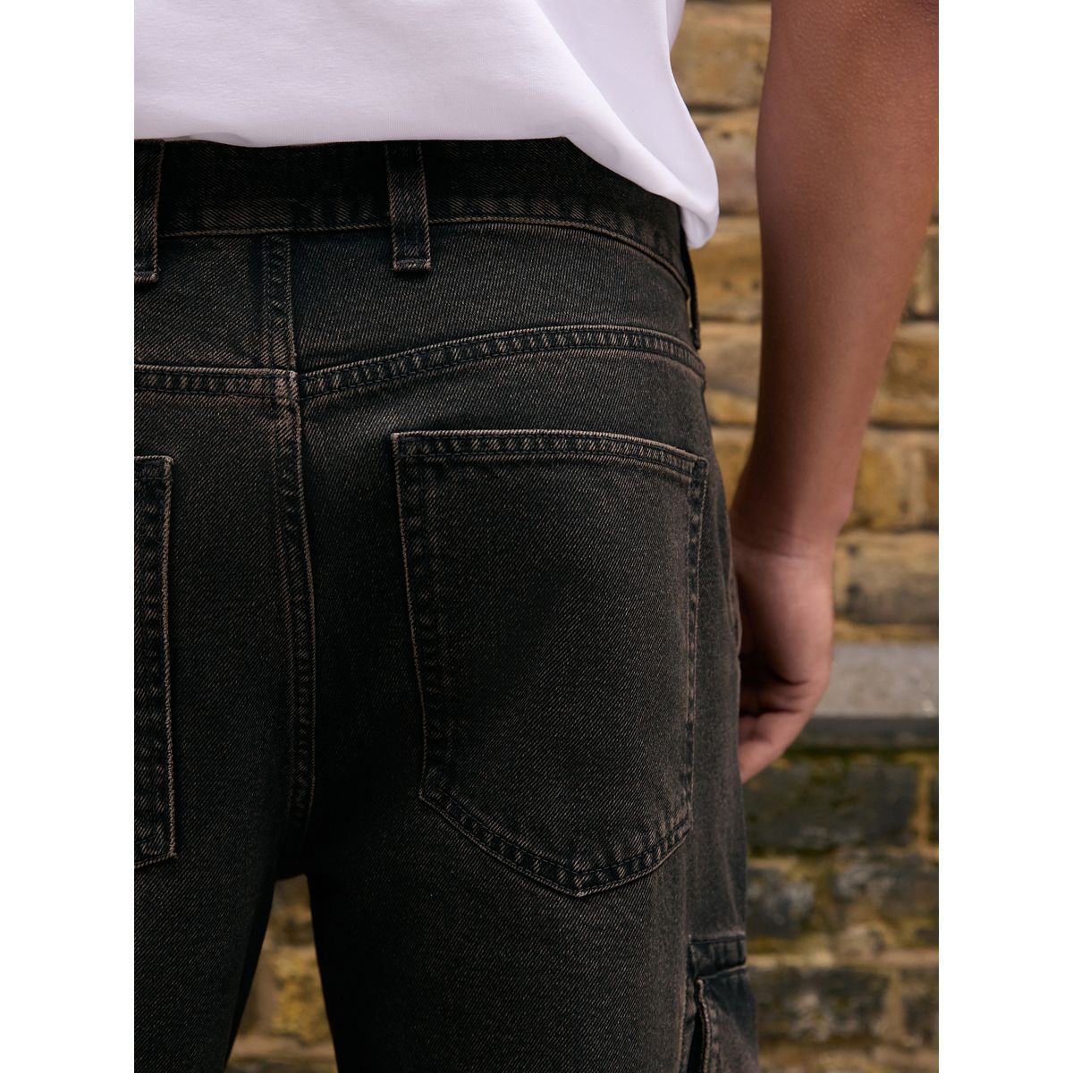 Jean cargo noir, NEXT