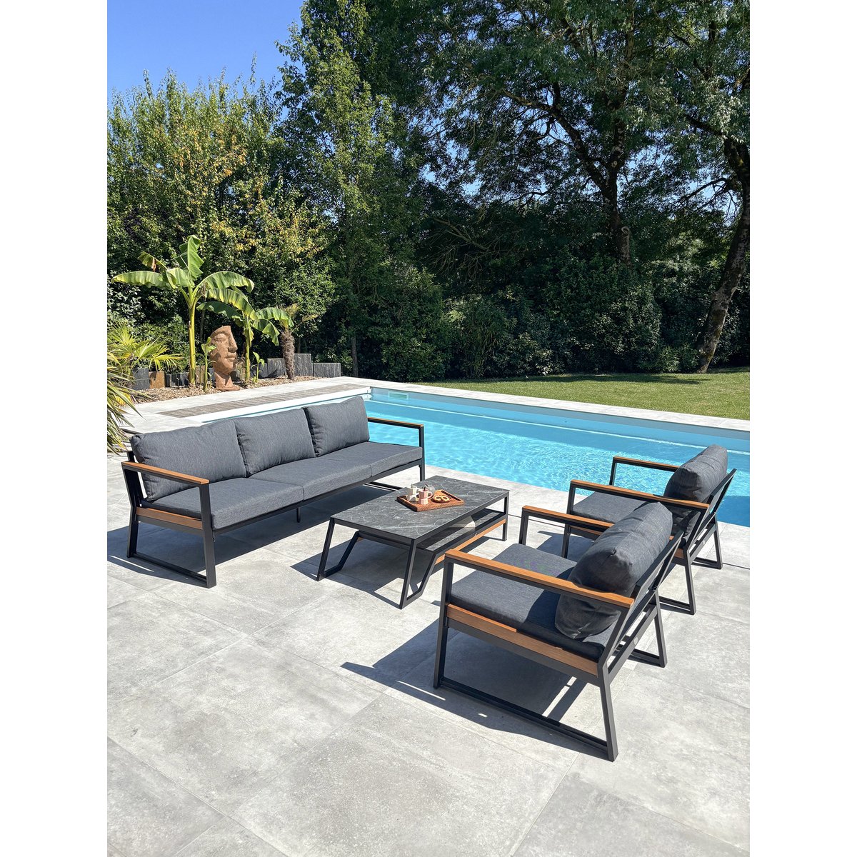 Salon de jardin bas 5 places TADEO noir, REMARQUABLE