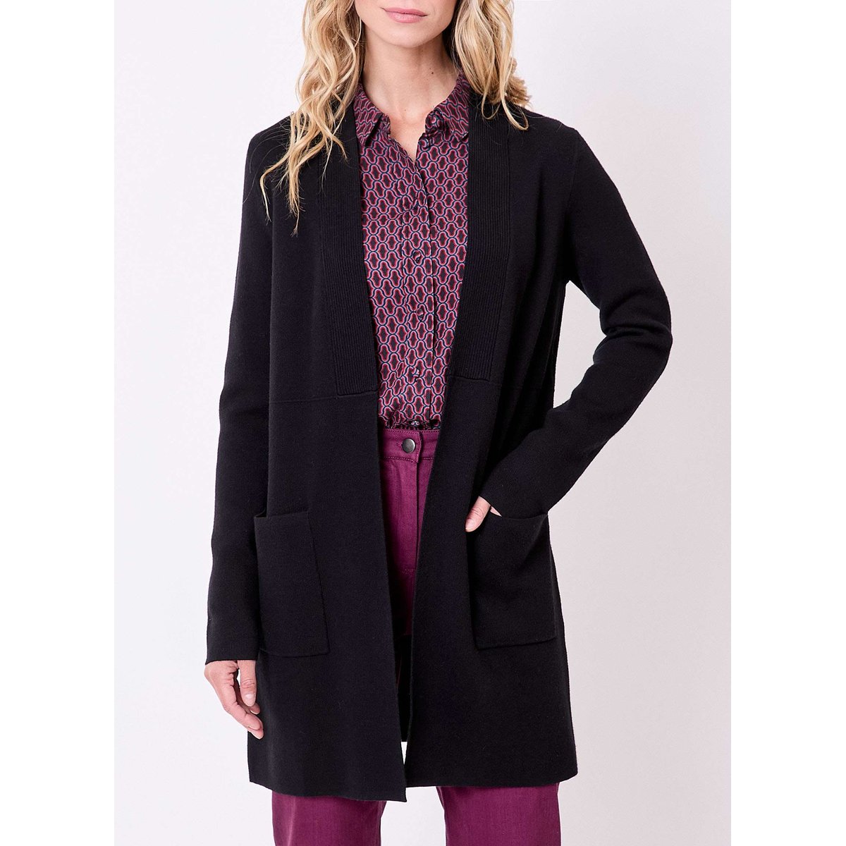 Gilet uni long en maille SACHEON noir, LA FIANCÉE