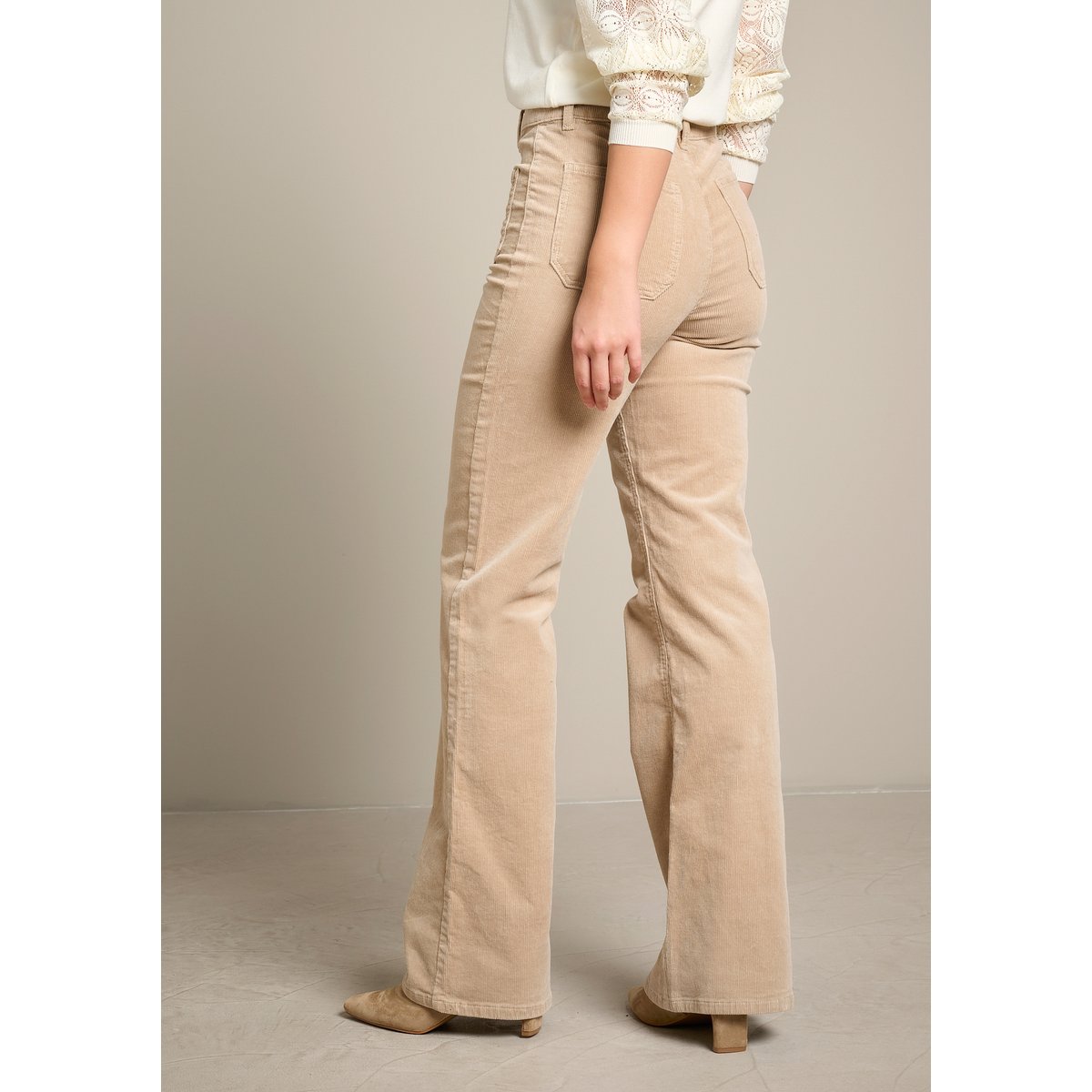 Pantalon bootcut en velours côtelé lt beige, LOLALIZA