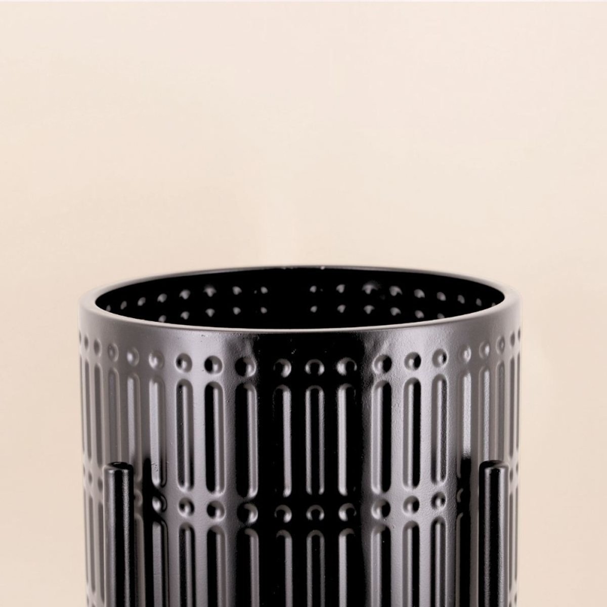 Cache pot en métal structuré 31x61cm noir, ORNAMI