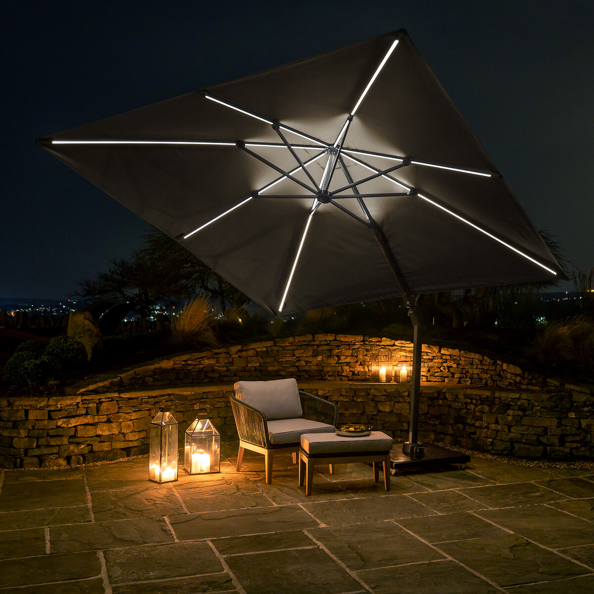 Challenger Dual Tilt Easy Adjustable Cantilever Parasol with LED Lighting (3m grey, SO'HOME