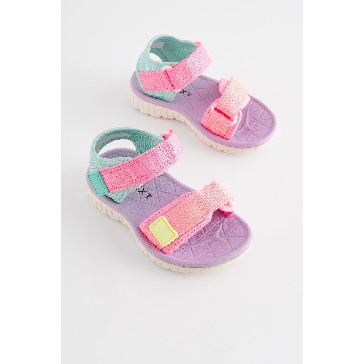 Sandales trekker confortables à scratch rose/violet, NEXT