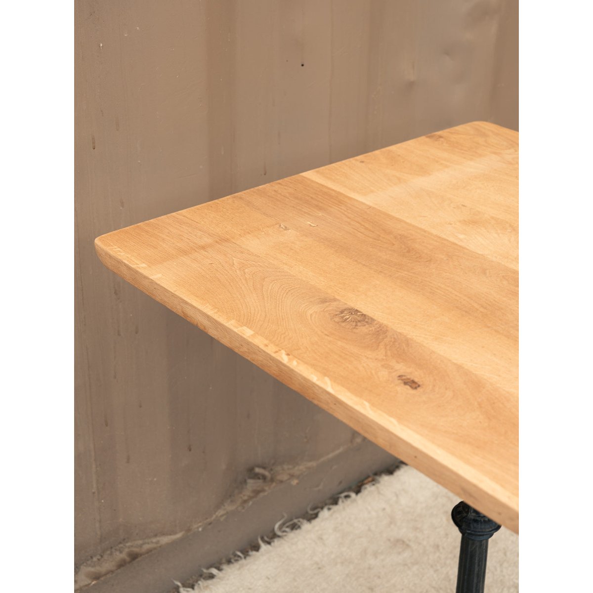 Table à manger bistro en chêne et fer Denise N°1213 - Bon état bois clair, DEBONGOUT
