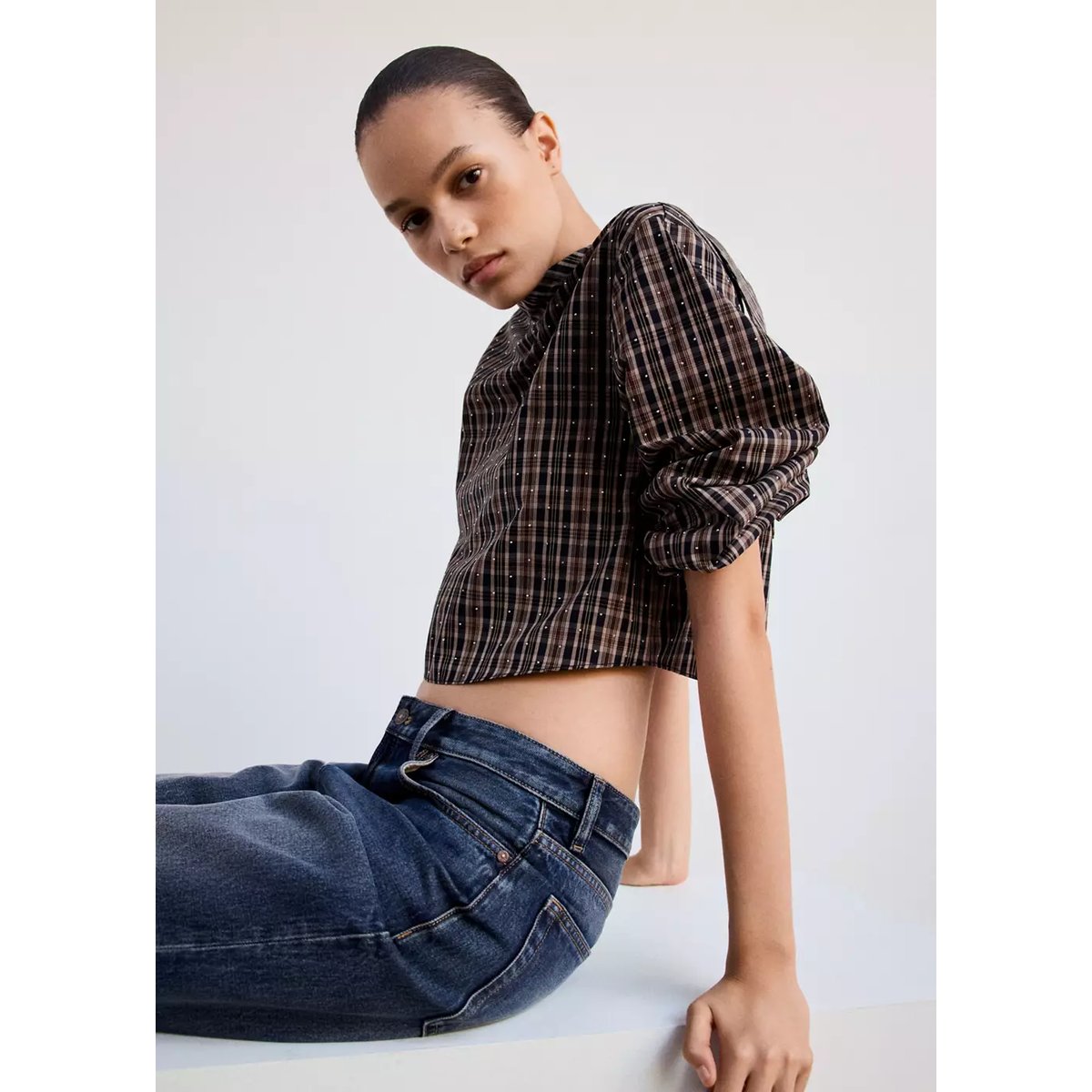 Blouse à carreaux avec strass marron, MANGO