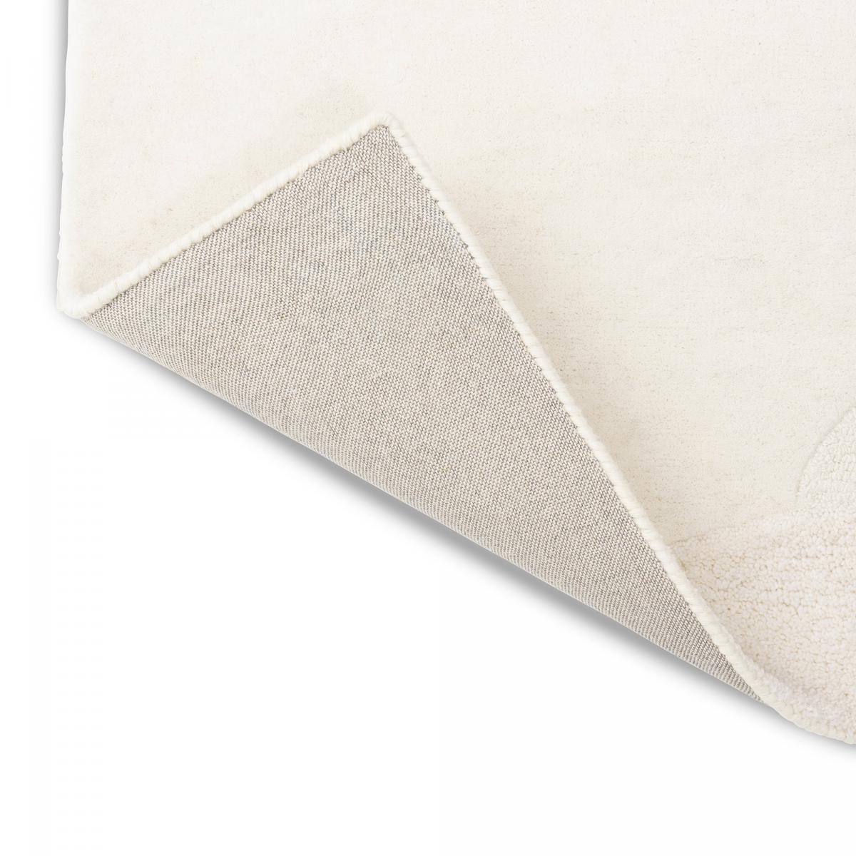 Tapis salon et chambre fait à la main en laine motif faux uni SCAPE écru, UN AMOUR DE TAPIS