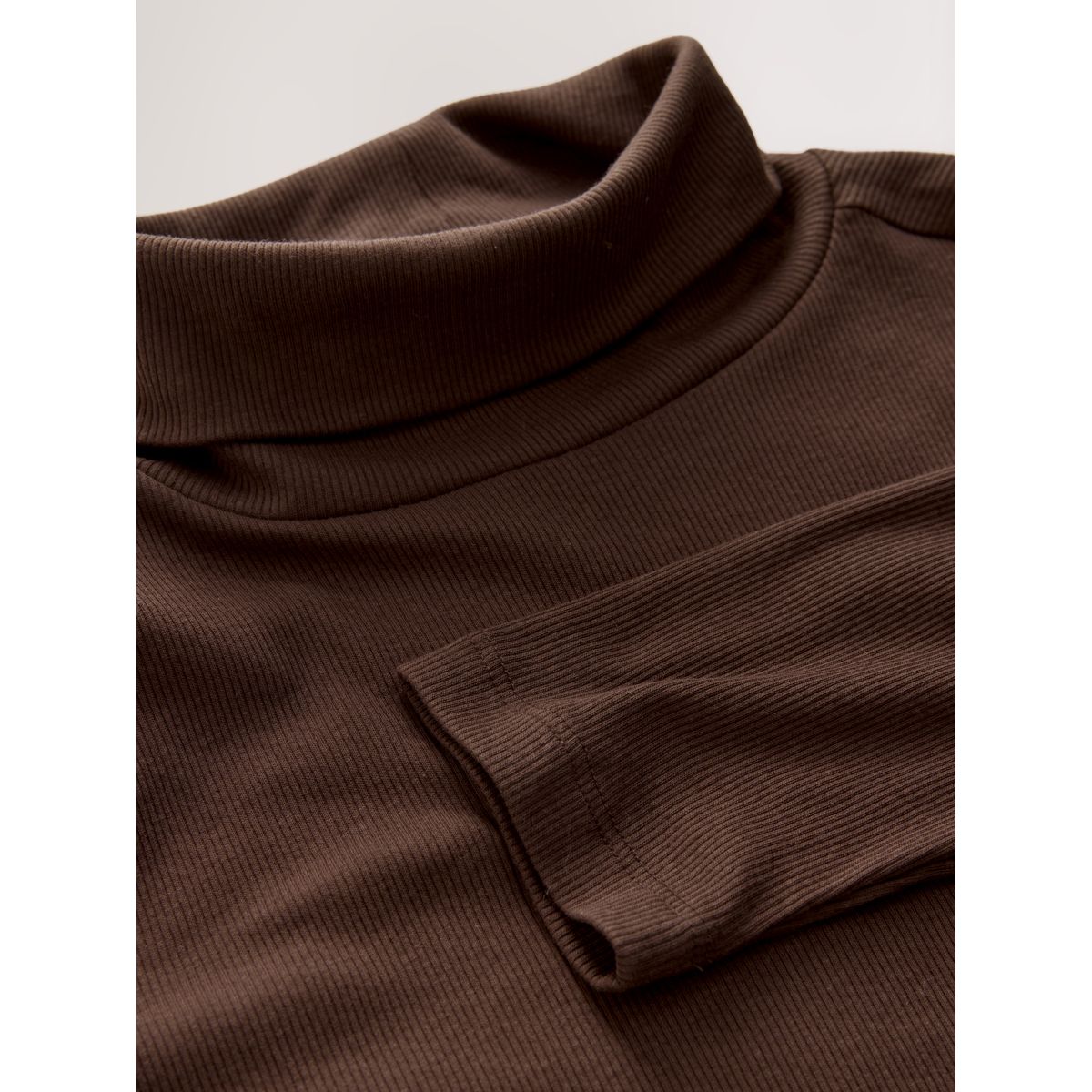 T-shirt côtelé à manches longues et col roulé marron chocolat, NEXT