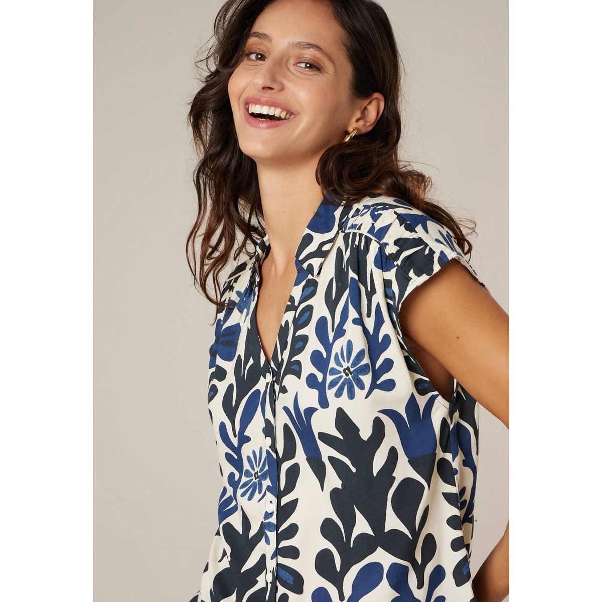 Blouse femme fluide imprimé végétal et floral DAMIA navy, DEELUXE