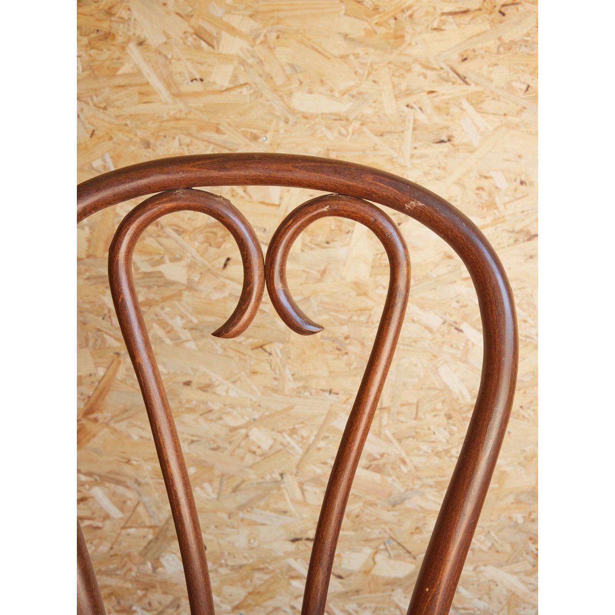 Lot de 4 chaises bistrot Claude N°1263 - Bon état bois foncé, DEBONGOUT