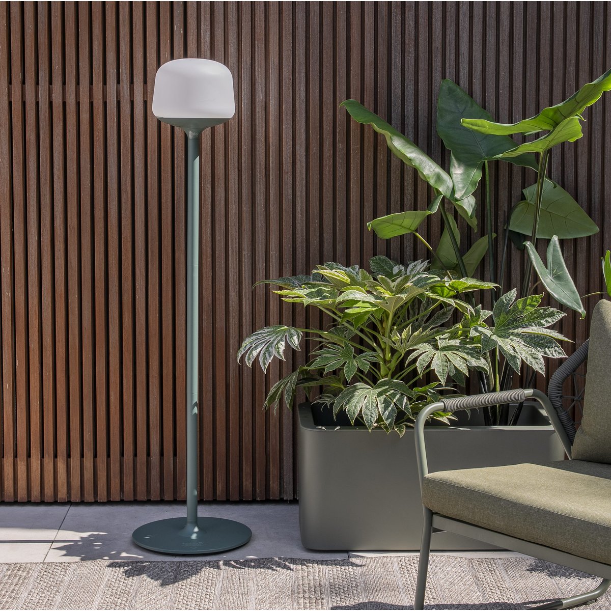 Lampadaire LED extérieur, LUNO vert, INSPIRE
