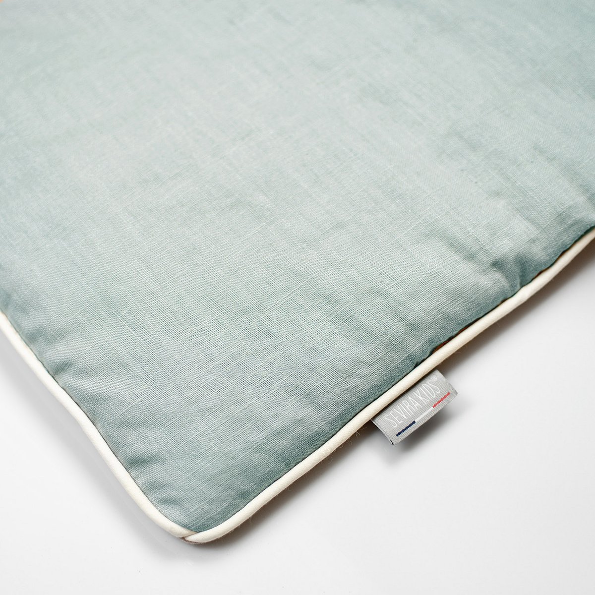 Oreiller plat réversible en lin lavé LINO vert de gris, SEVIRA KIDS