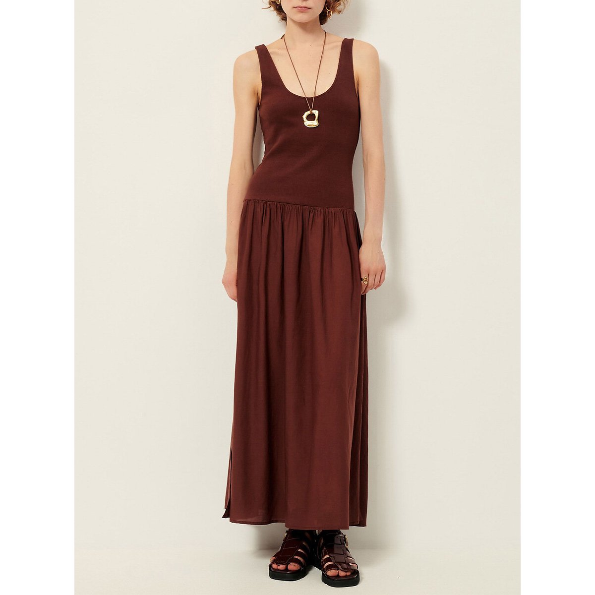 Langes ärmelloses Kleid SOLAO braun, SESSUN