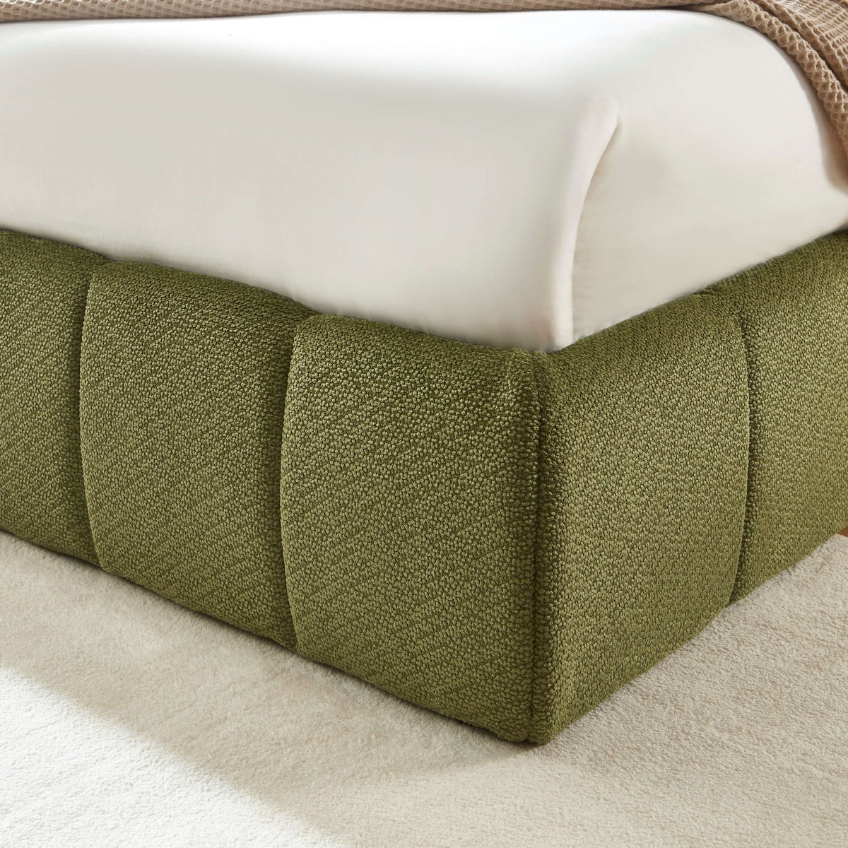 Lit coffre tissu chenille et sommier LAVINIA vert, BAÏTA