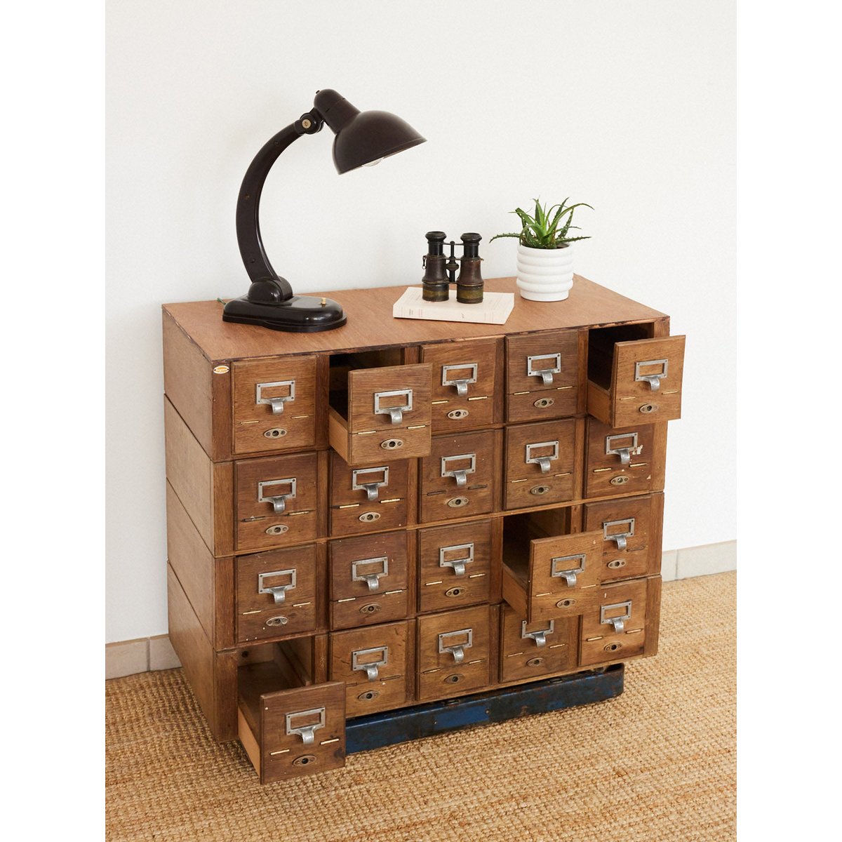 Meuble de classement en bois Fernand N°487 - Bon état bois foncé, DEBONGOUT