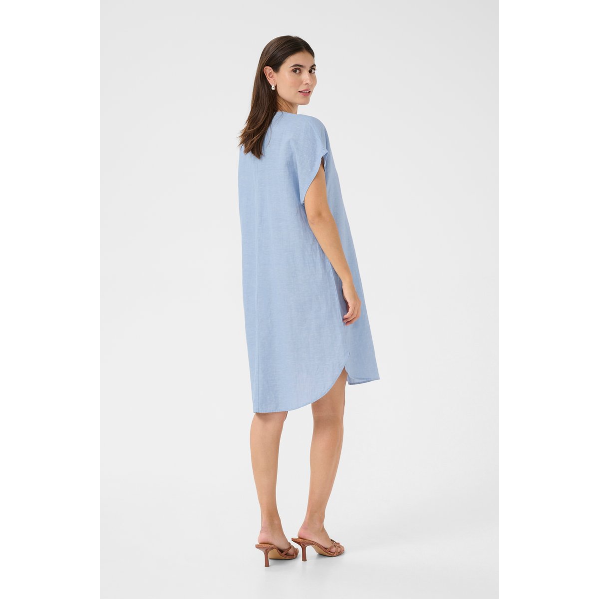 Dress bleu serenity, CULTURE