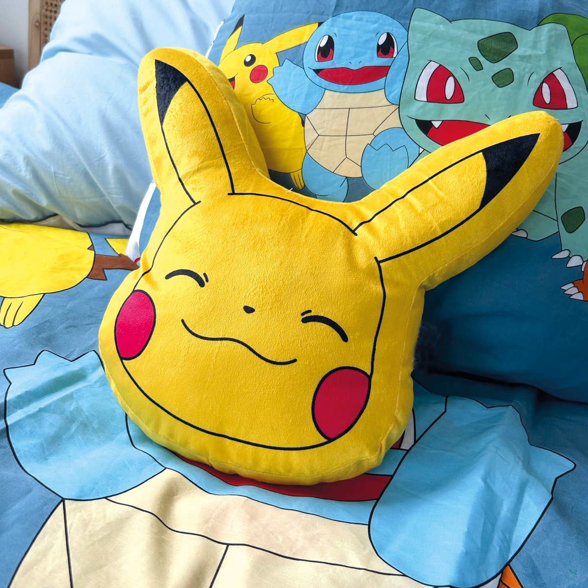 Coussin forme imprimé 100% Polyester, YELLOW jaune, POKEMON