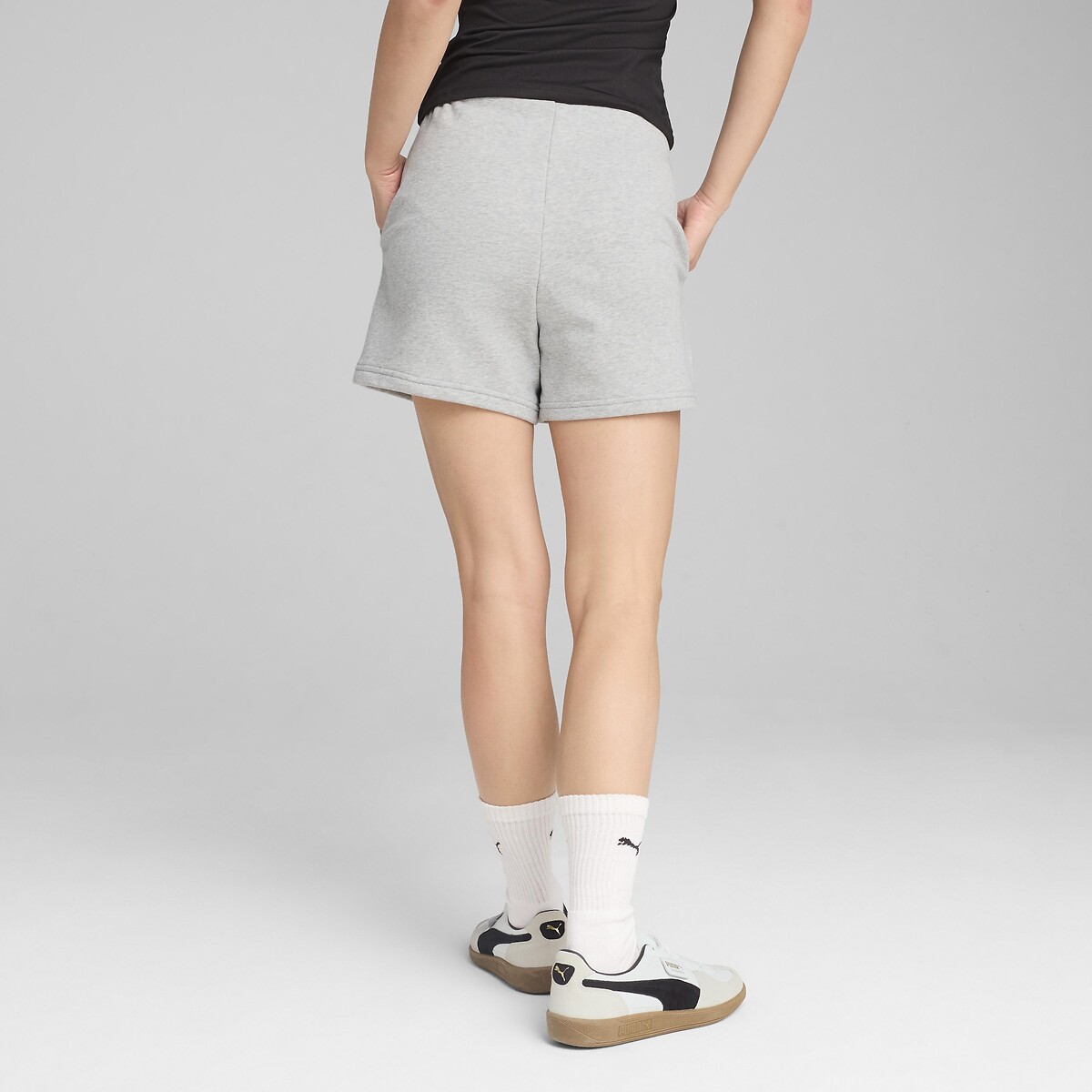ESSENTIAL short lichtgrijs, PUMA