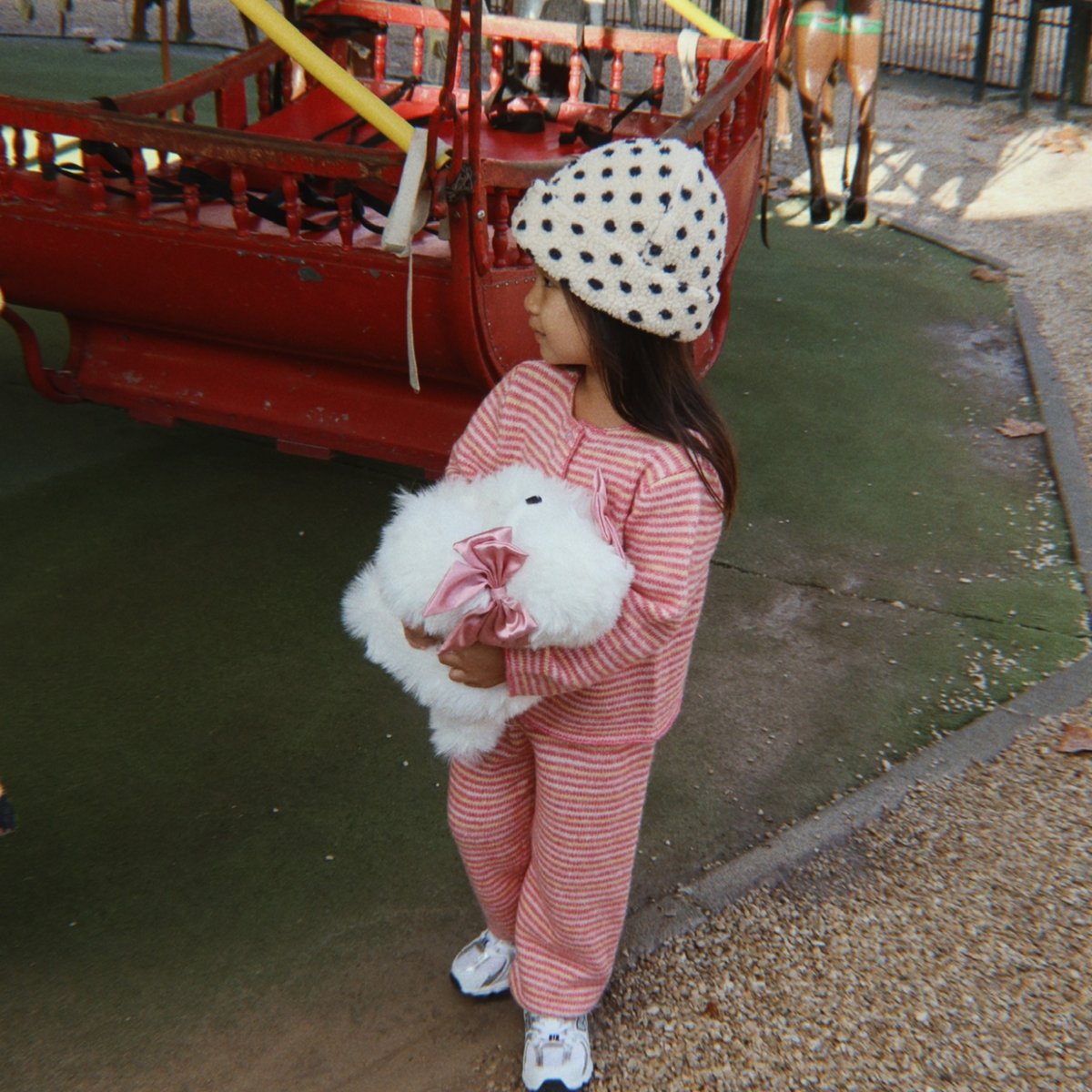 Peluche Chiot beige, rose, KONGES SLOJD