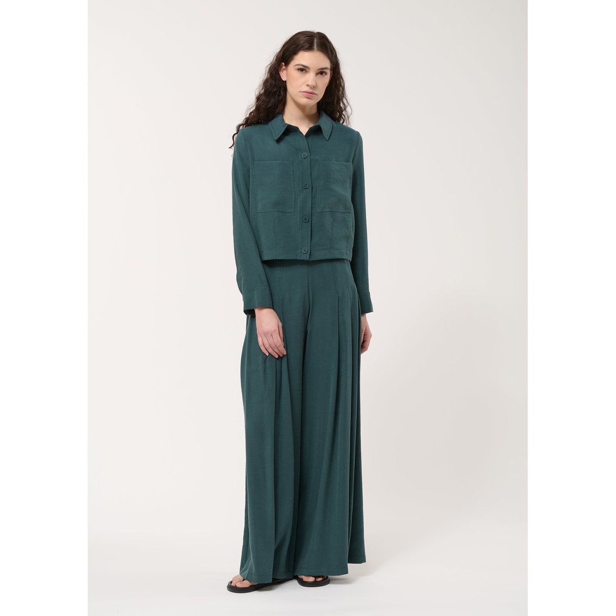 Chemise en modal vert meleze, HUMILITY